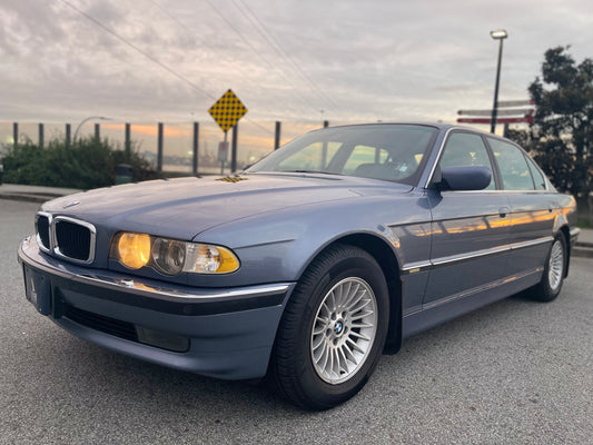 2001 BMW 740iL
