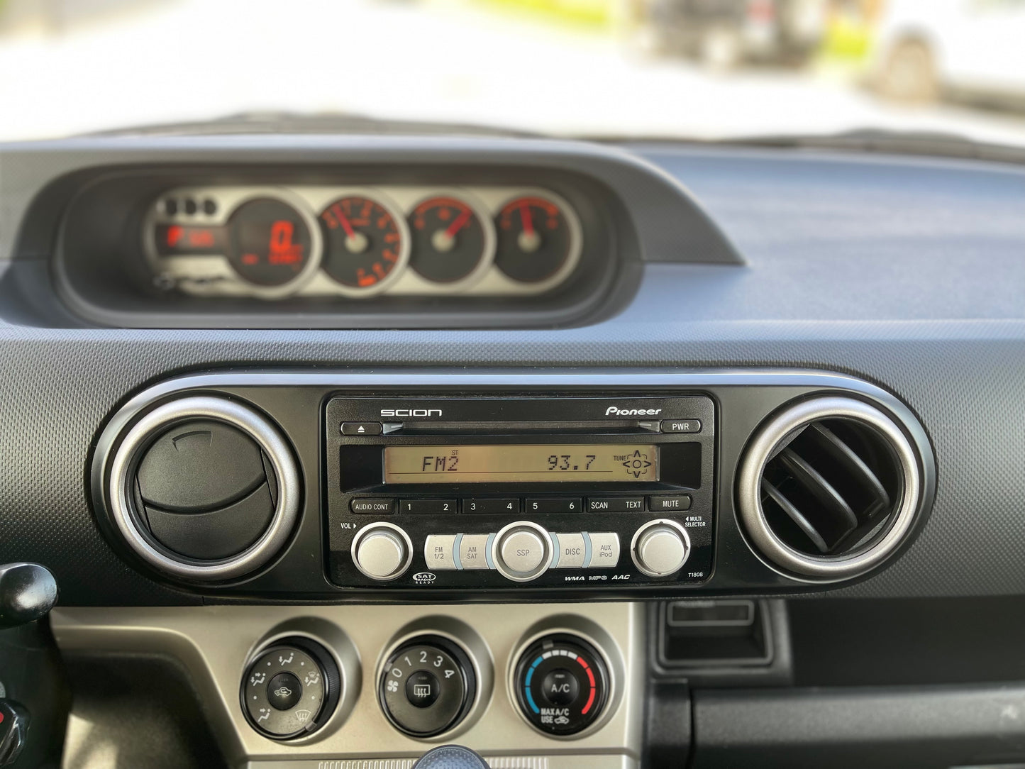 2009 TOYOTA SCION XB