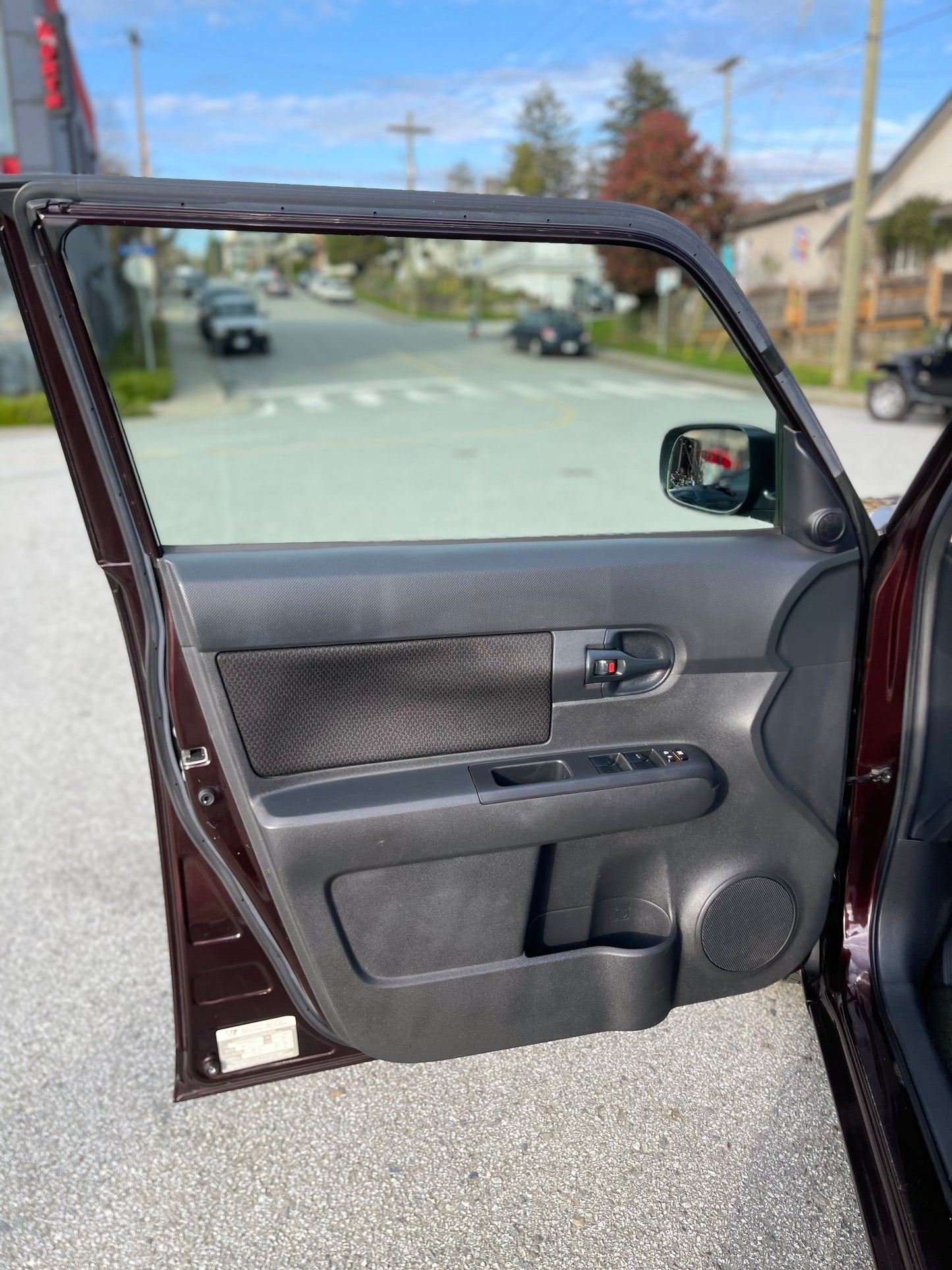 2009 TOYOTA SCION XB