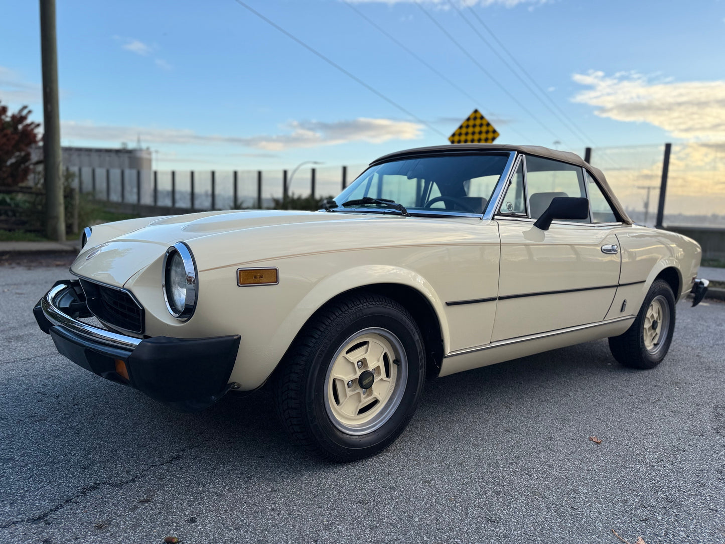 1981 Fiat Spider 2000 by Pininfarina