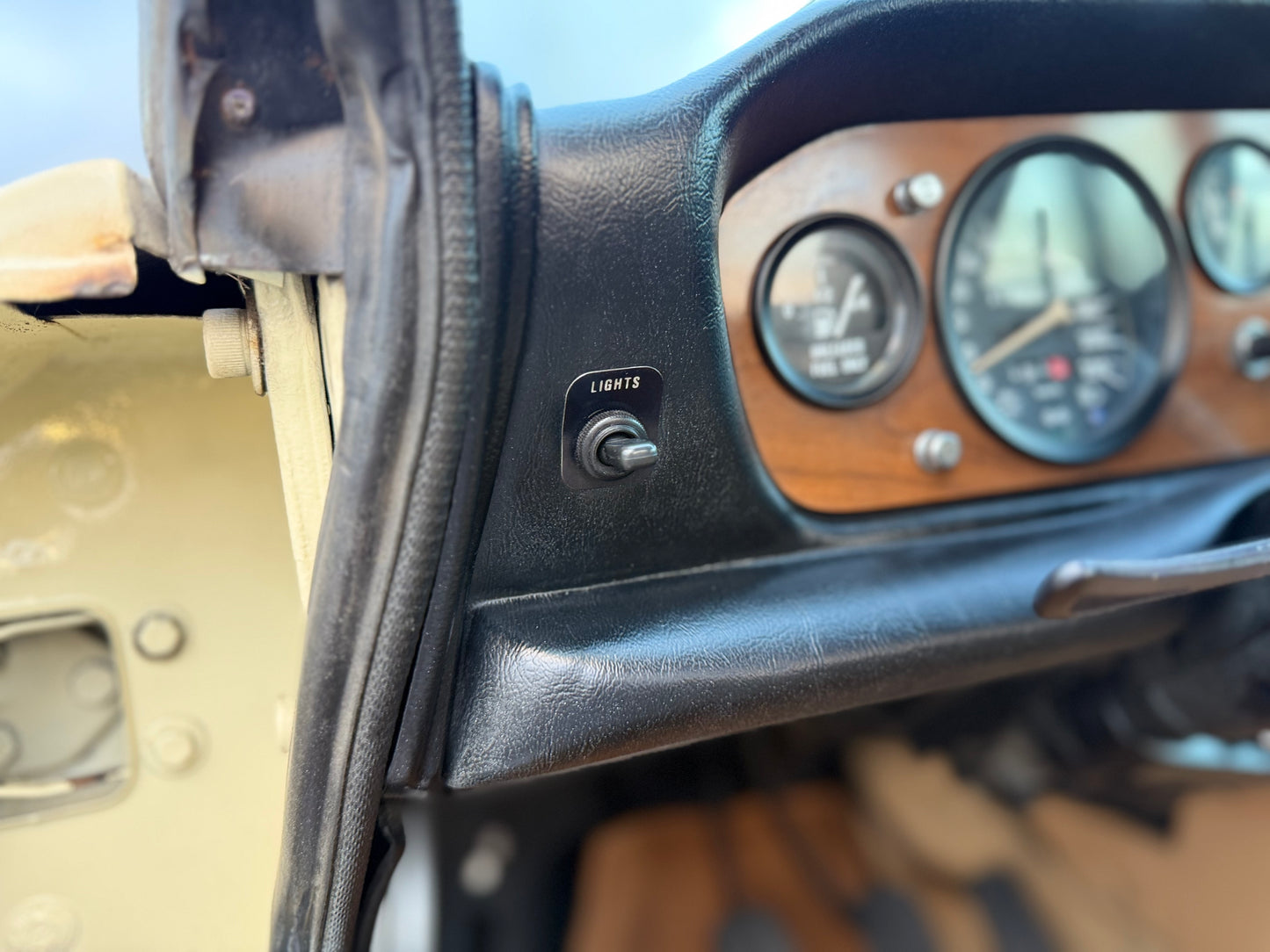 1981 Fiat Spider 2000 by Pininfarina