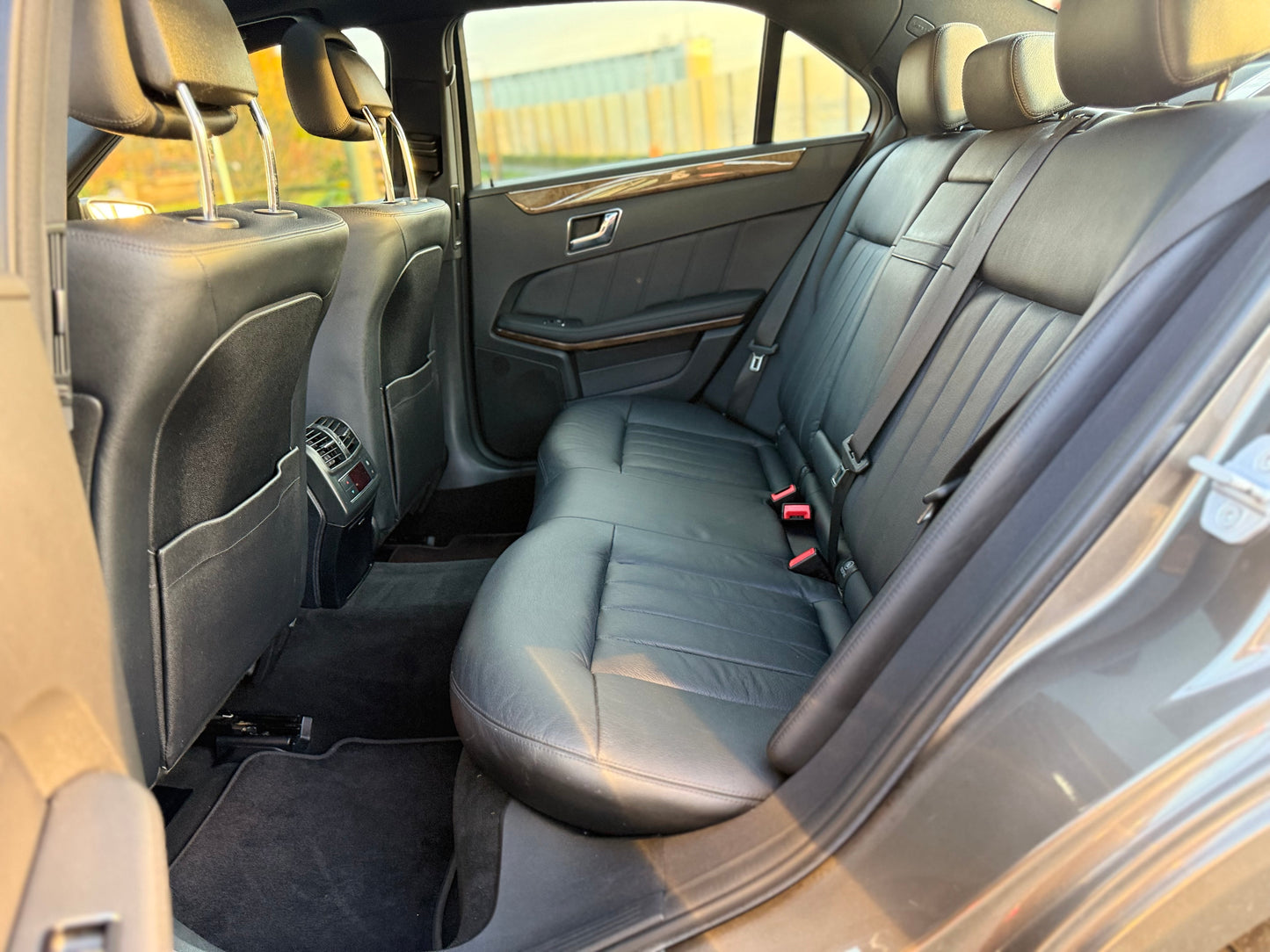 2010 Mercedes-Benz E550 AWD (4MATIC)