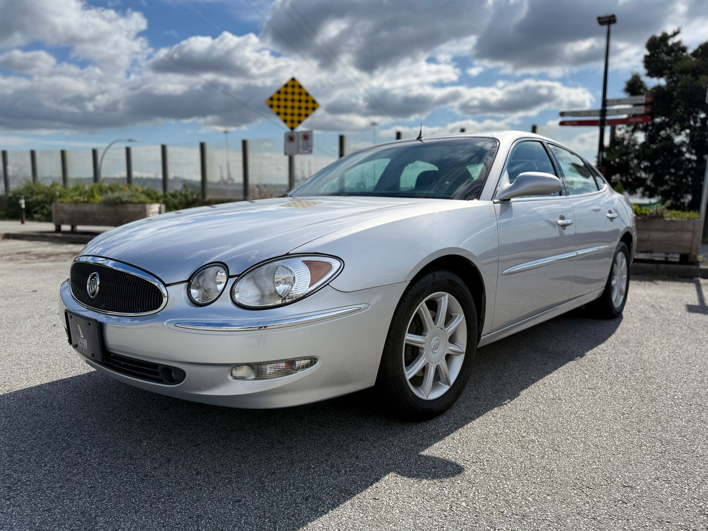 2005 BUICK ALLURE CXS